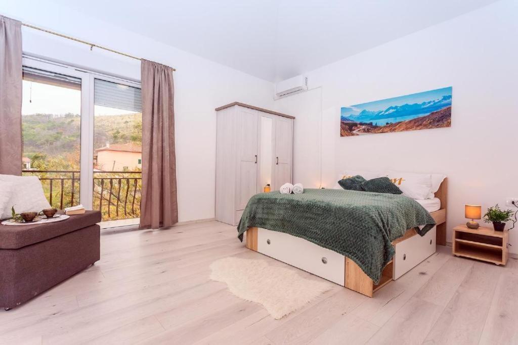 Villa Marietta Equino Donje Sitno Bagian luar foto