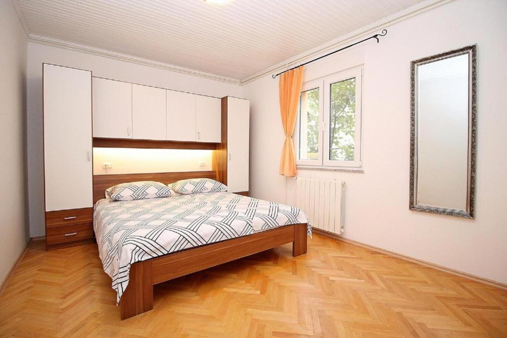 Villa Marietta Equino Donje Sitno Bagian luar foto